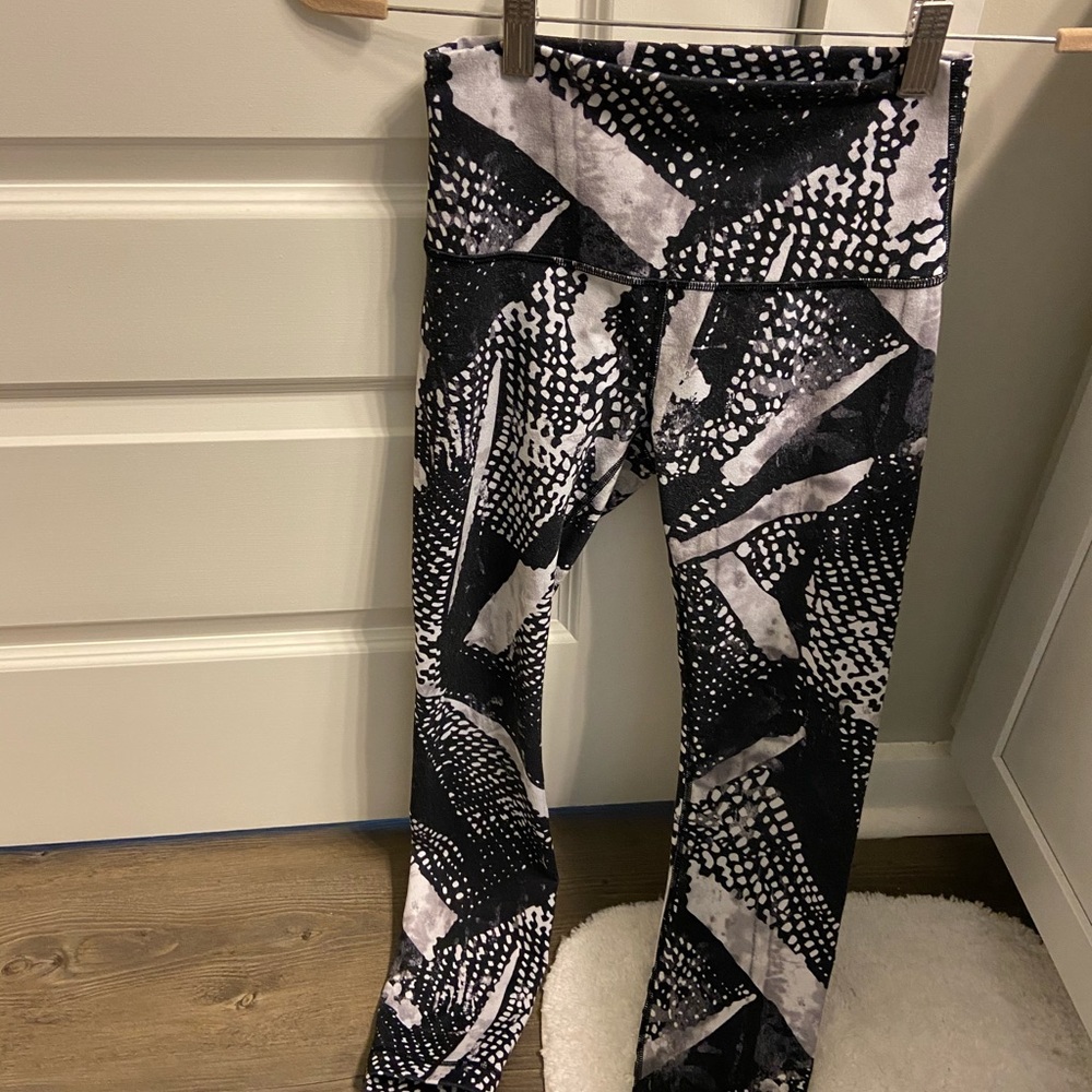 Lululemon High Times (Rare)